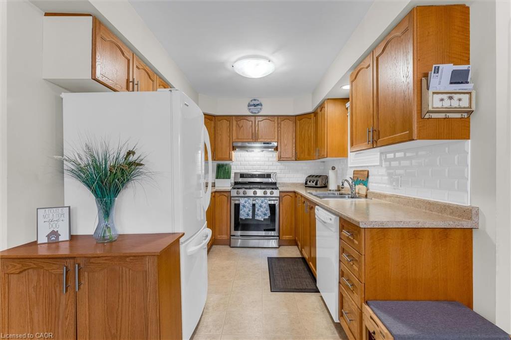 31-175 Victoria Street Property Photo 6