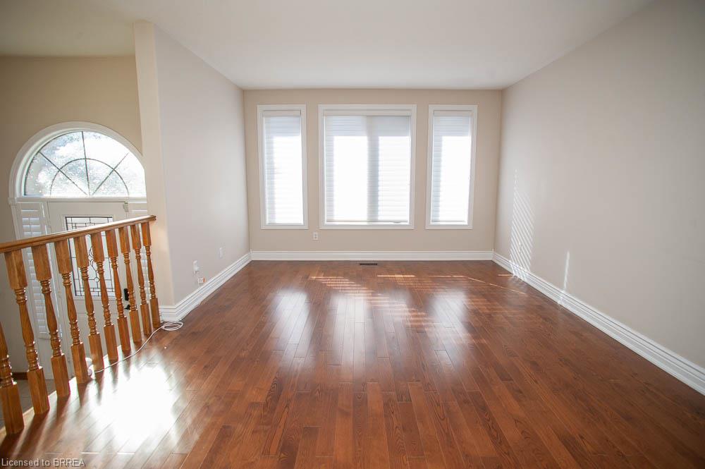 16 Bradbury Crescent Property Photo 6