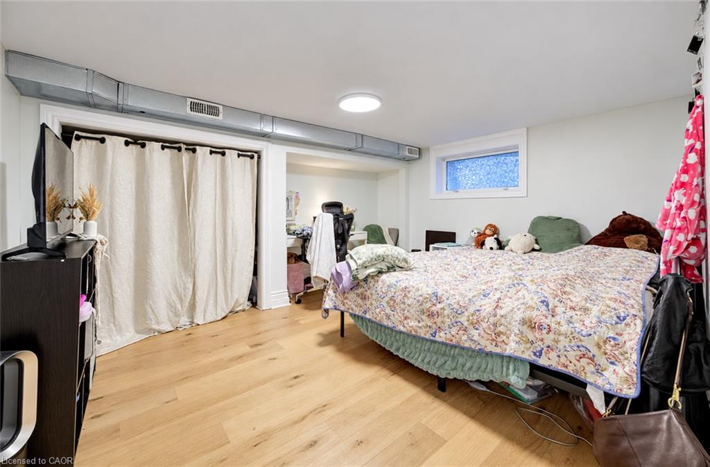 38 Highland Road W Property Photo 11