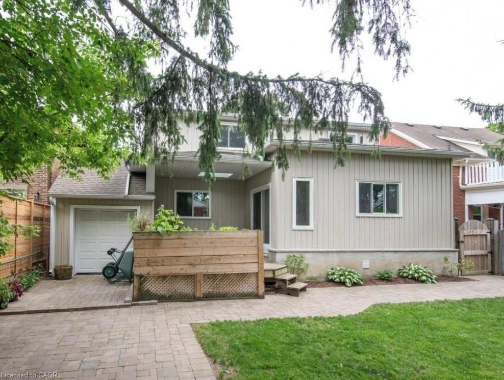 38 Highland Road W Property Photo 17