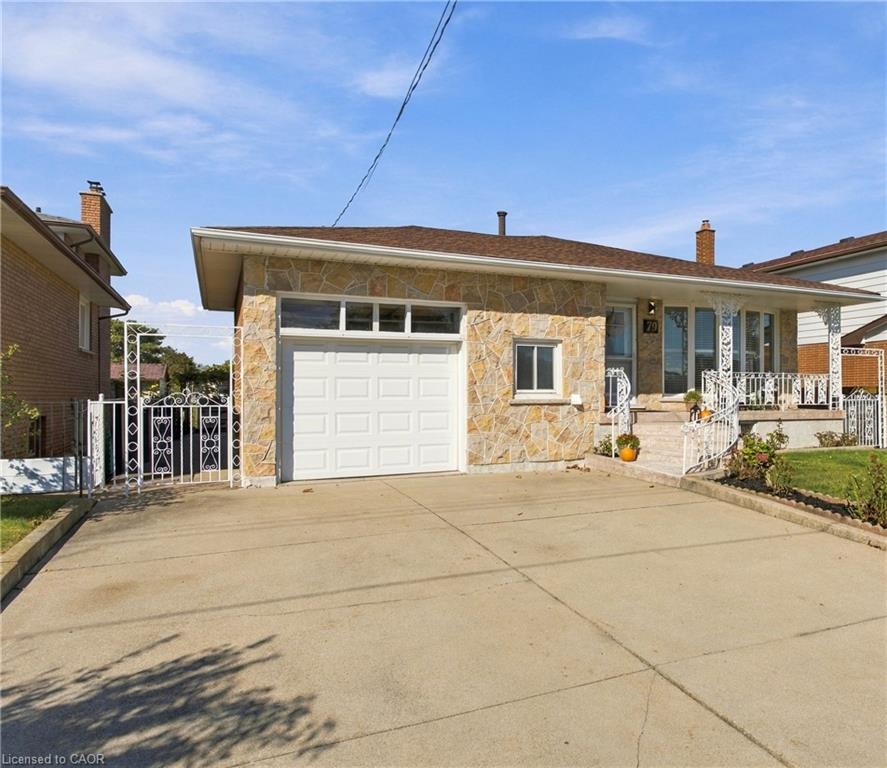 79 Oakland Drive Property Photo 5