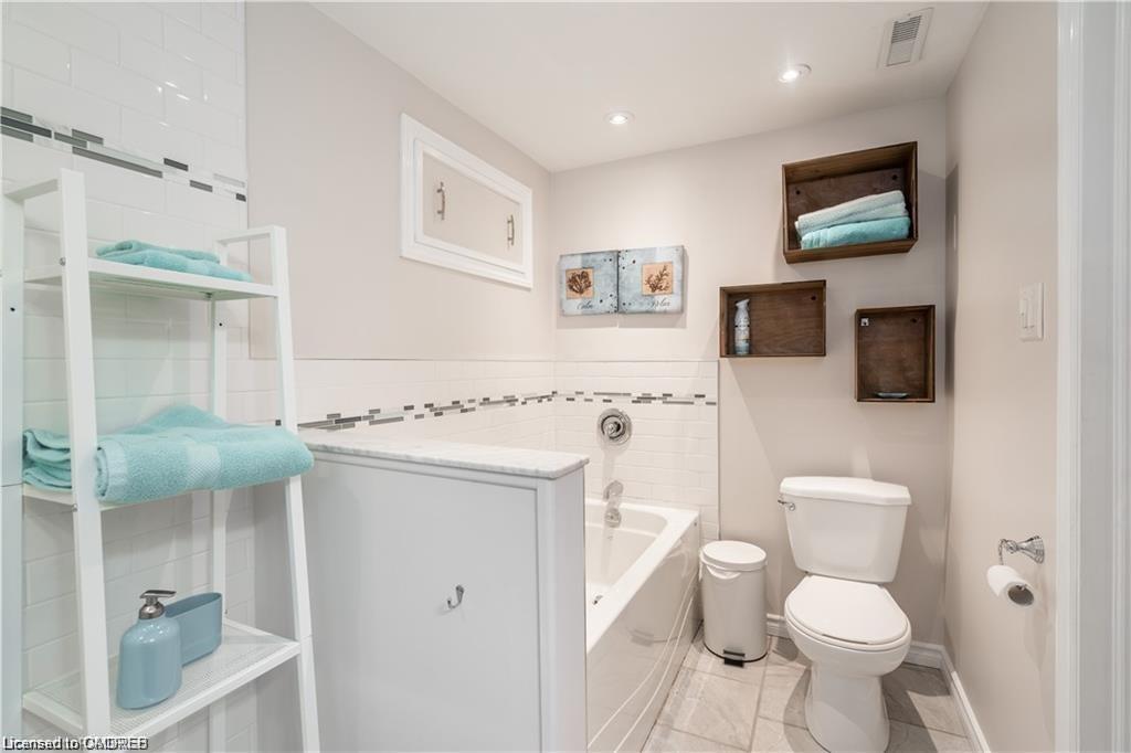 22 Fernwood Crescent Property Photo 24