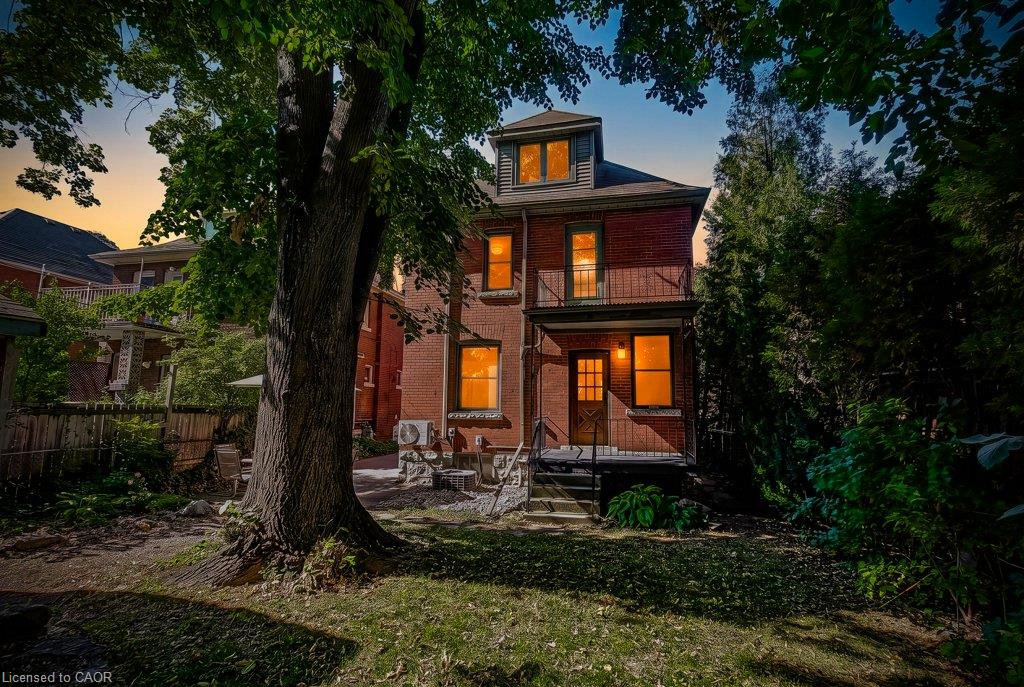 43 Rosslyn Avenue S Property Photo 45