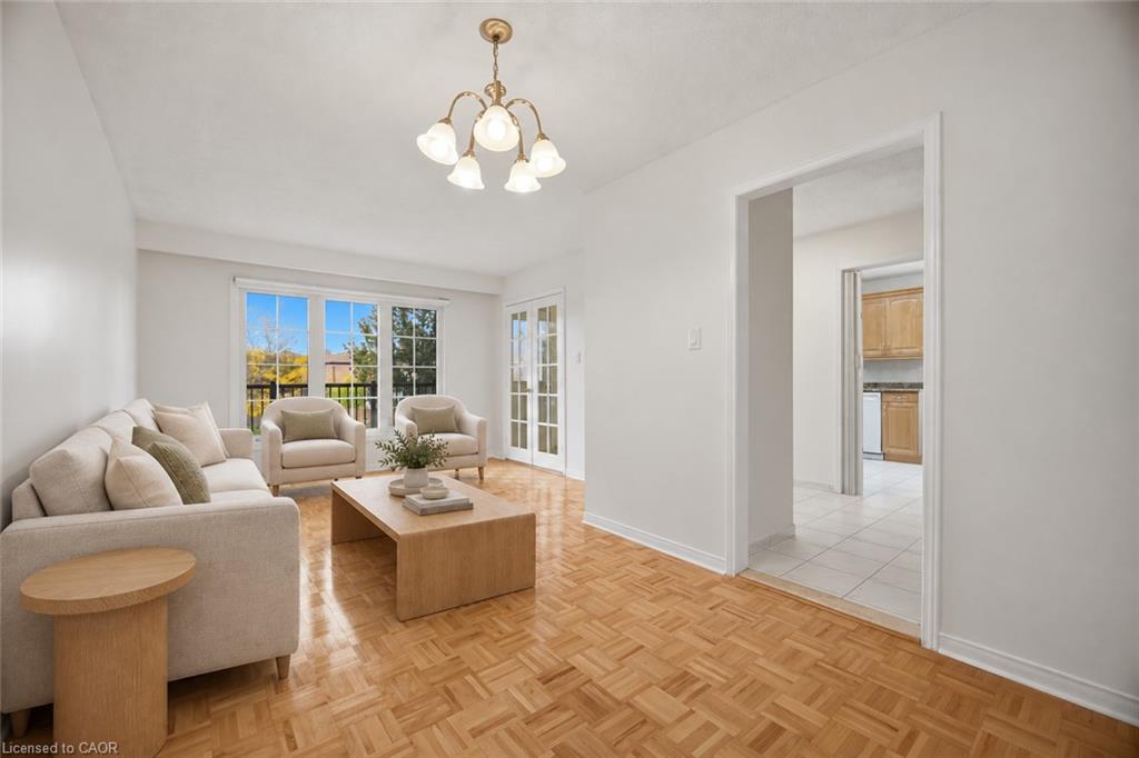 4200 Greybrook Crescent Property Photo 10