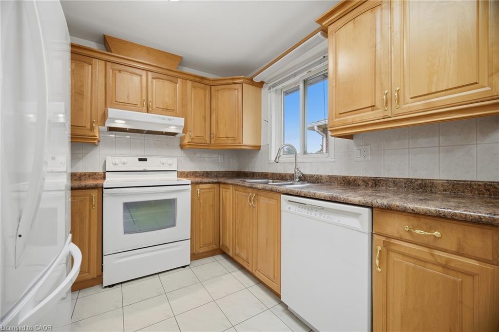 4200 Greybrook Crescent Property Photo 13