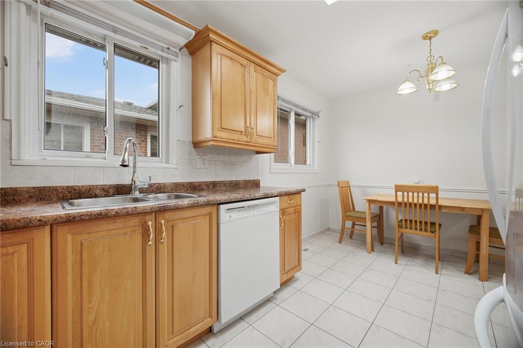 4200 Greybrook Crescent Property Photo 14