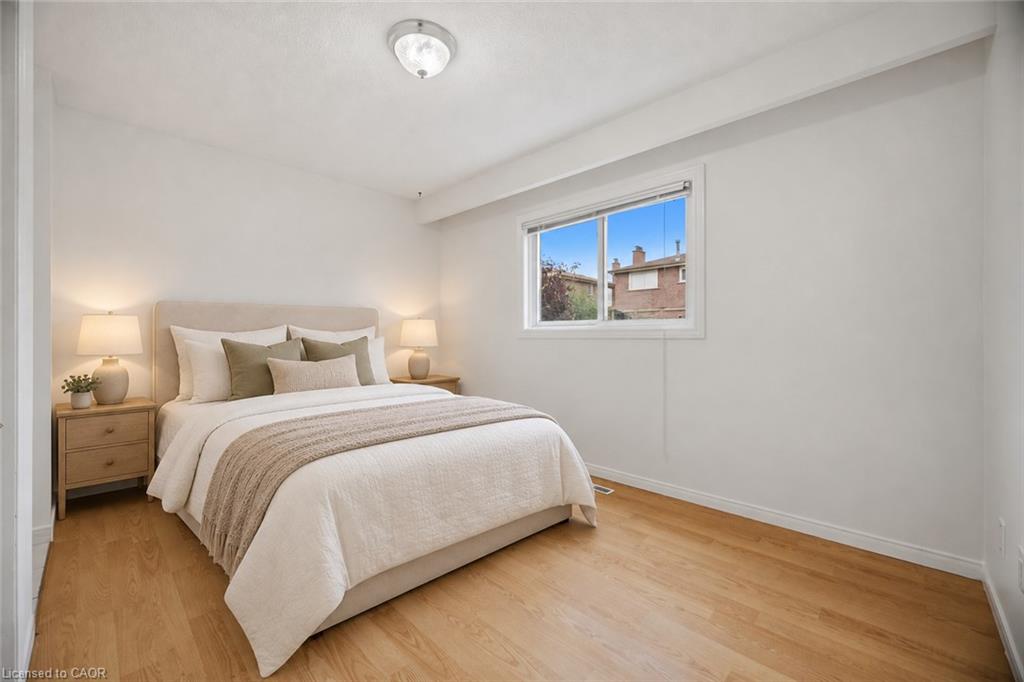4200 Greybrook Crescent Property Photo 17