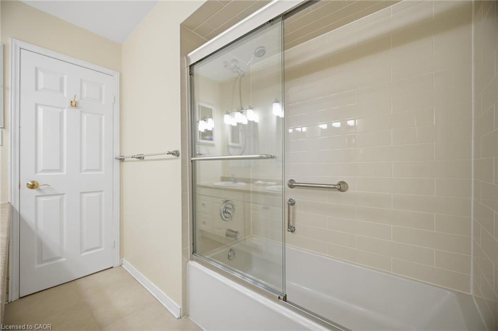 4200 Greybrook Crescent Property Photo 28