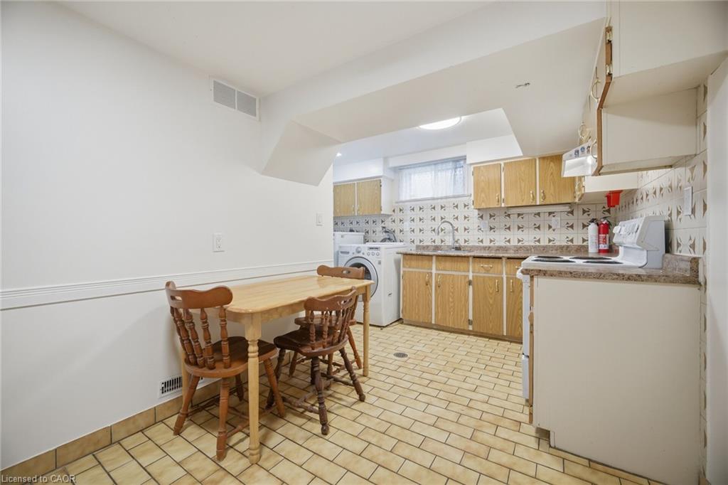 4200 Greybrook Crescent Property Photo 34
