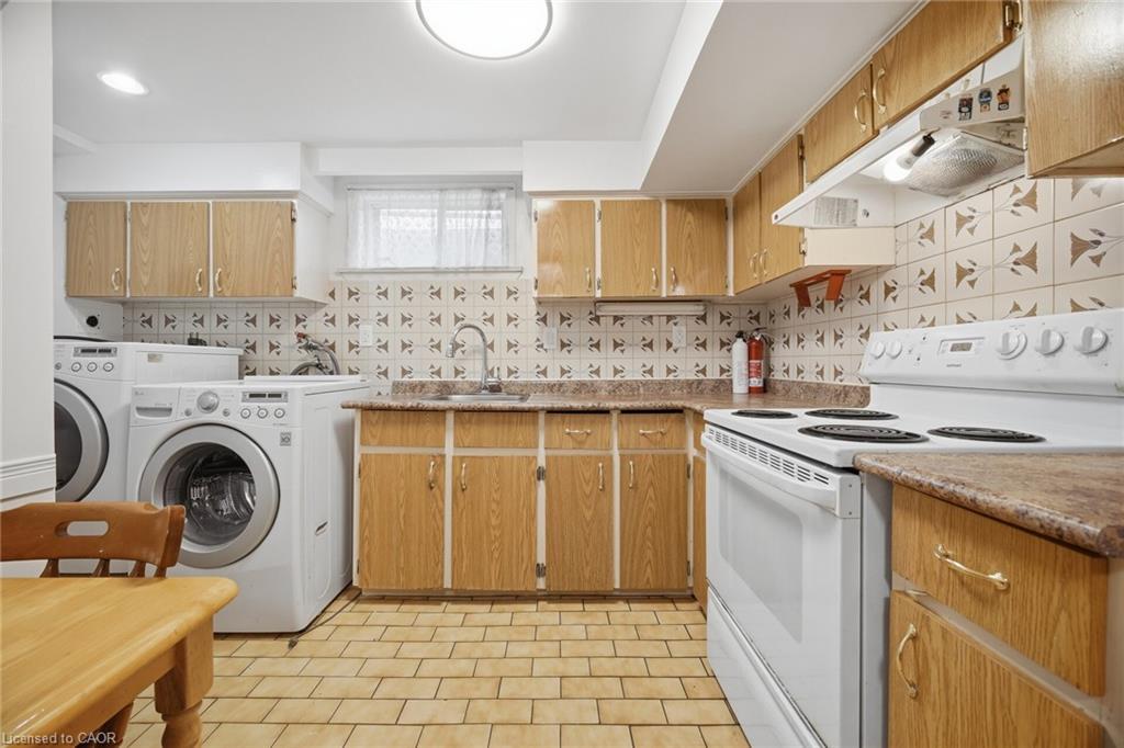 4200 Greybrook Crescent Property Photo 35