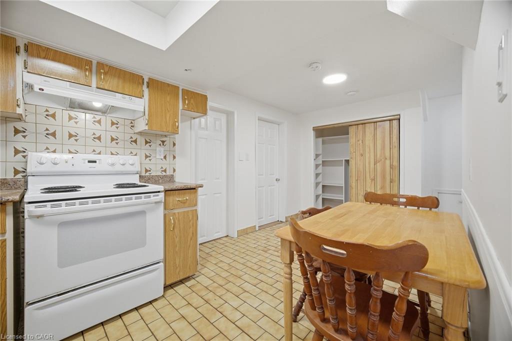 4200 Greybrook Crescent Property Photo 39
