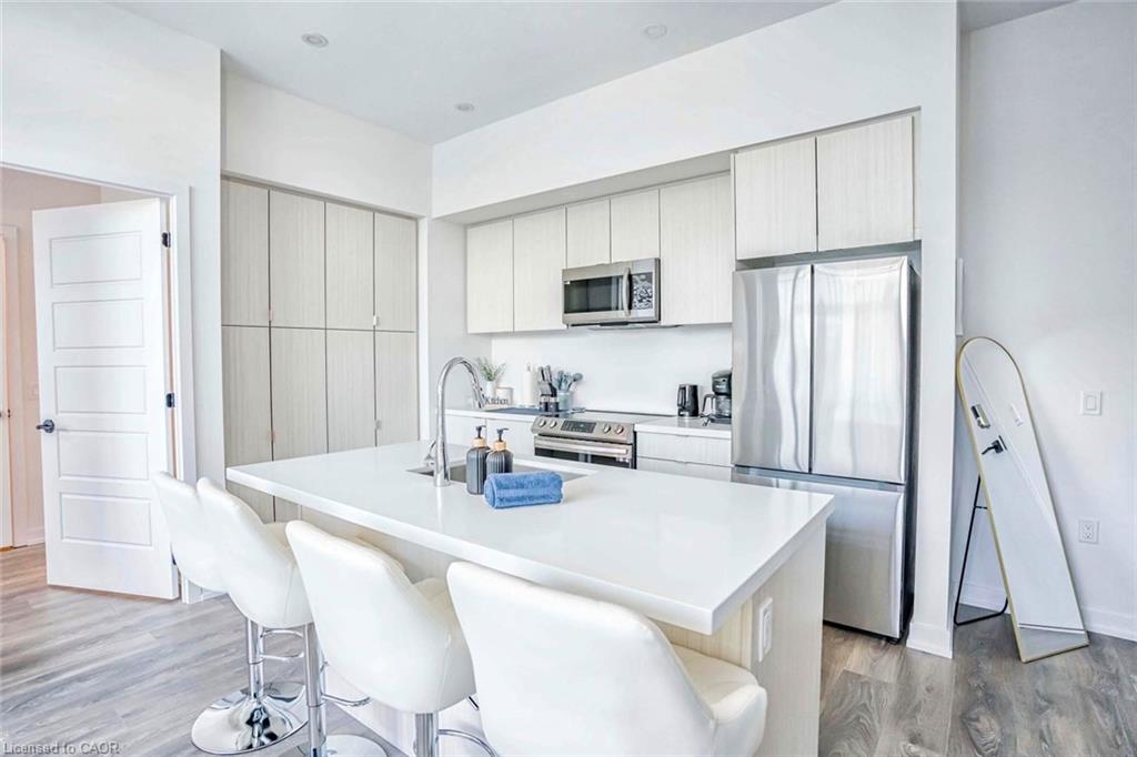 403-415 Sea Ray Avenue Property Photo 10
