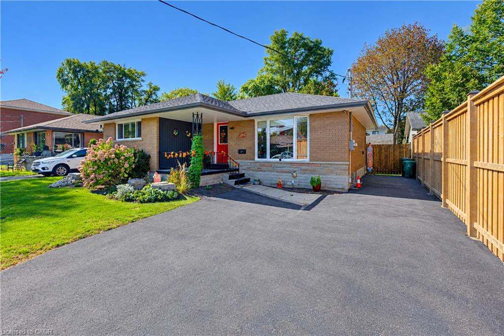 87 Bond Street Property Photo 2