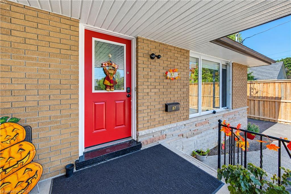 87 Bond Street Property Photo 4