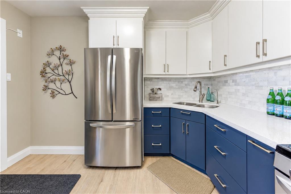 87 Bond Street Property Photo 12