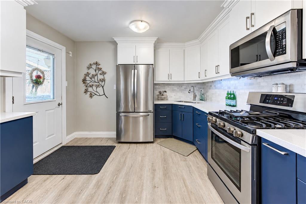 87 Bond Street Property Photo 13