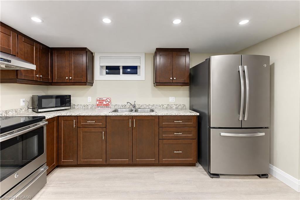 87 Bond Street Property Photo 27