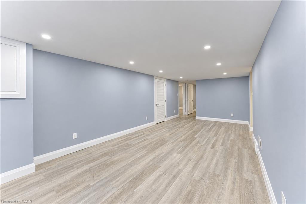 87 Bond Street Property Photo 32