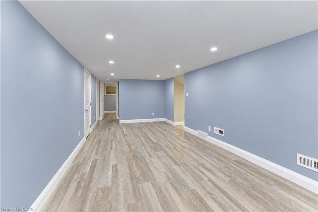87 Bond Street Property Photo 34