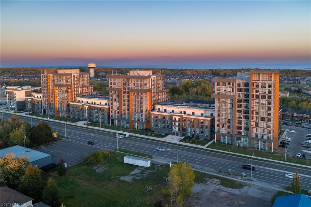 702-470 Dundas Street E Property Photo 1