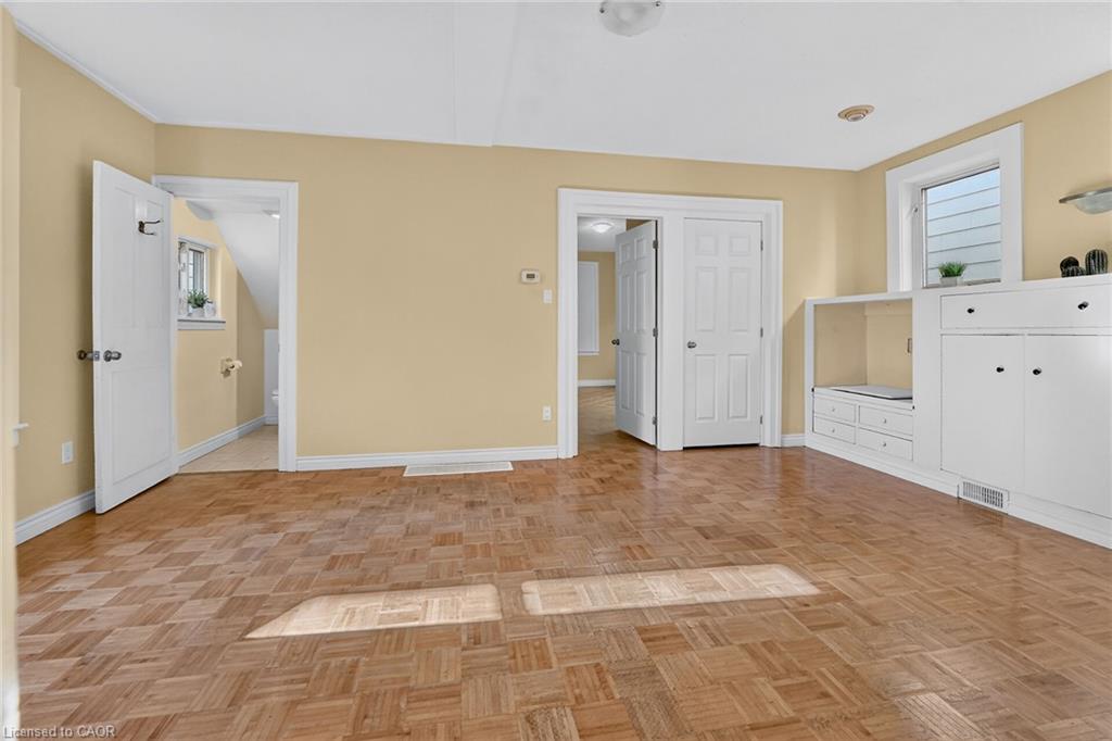 15 Adelaide Street Property Photo 8