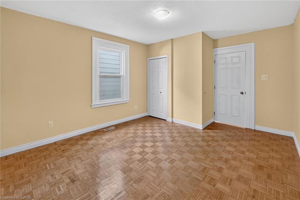 15 Adelaide Street Property Photo 11