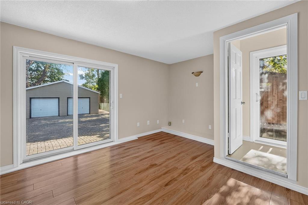 15 Adelaide Street Property Photo 19