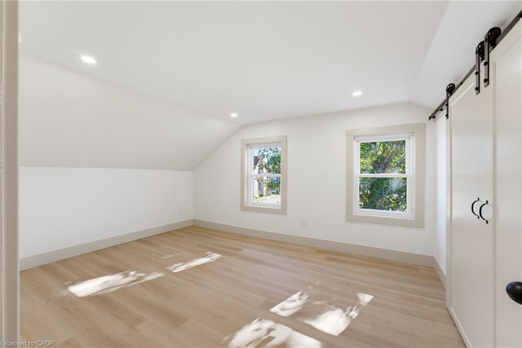 5 Macbeth Street Property Photo 20