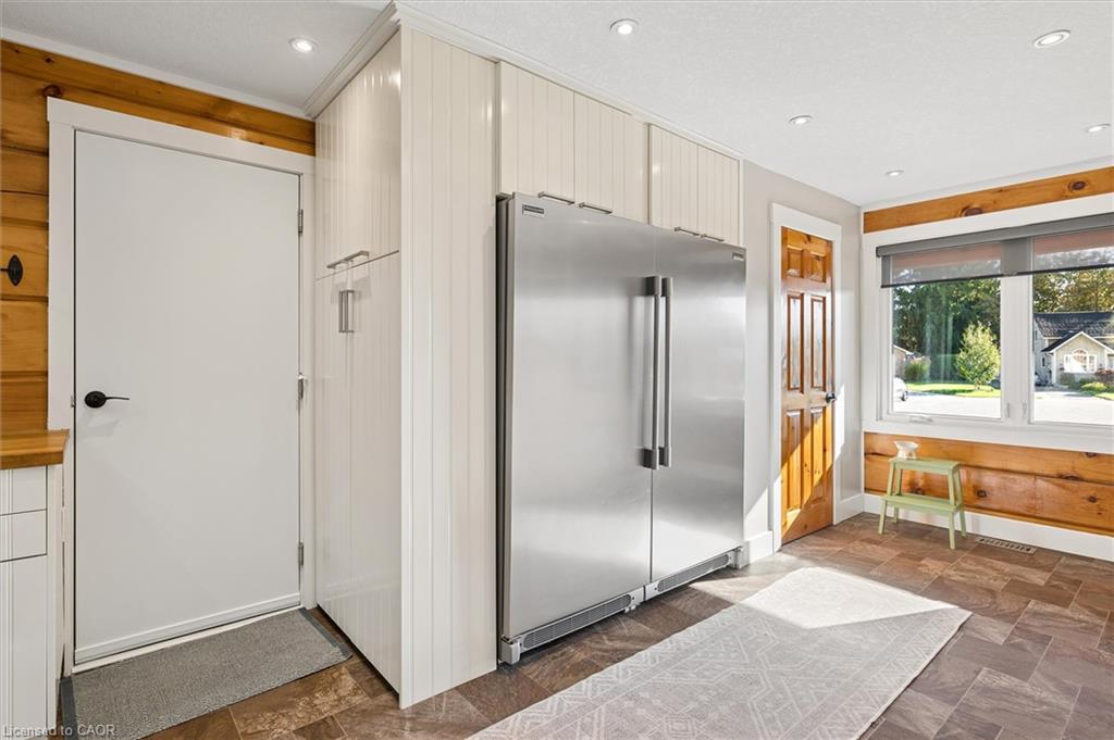 61 Spring Street Property Photo 27
