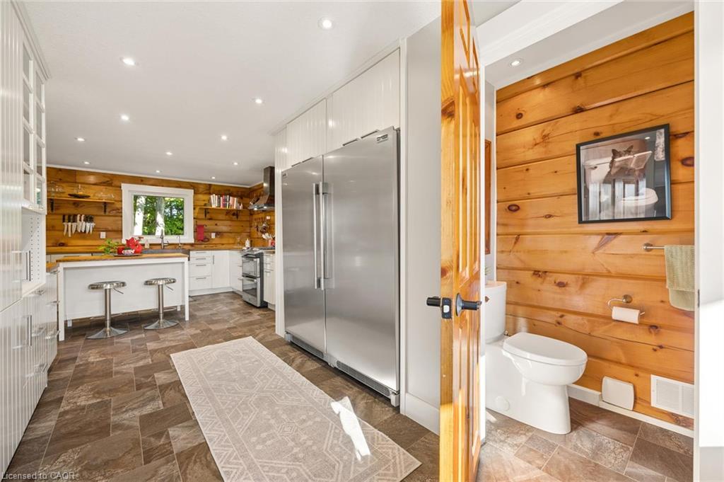 61 Spring Street Property Photo 28