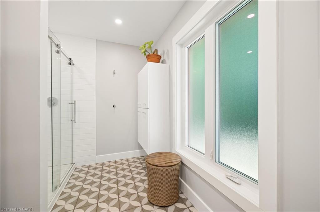 61 Spring Street Property Photo 36