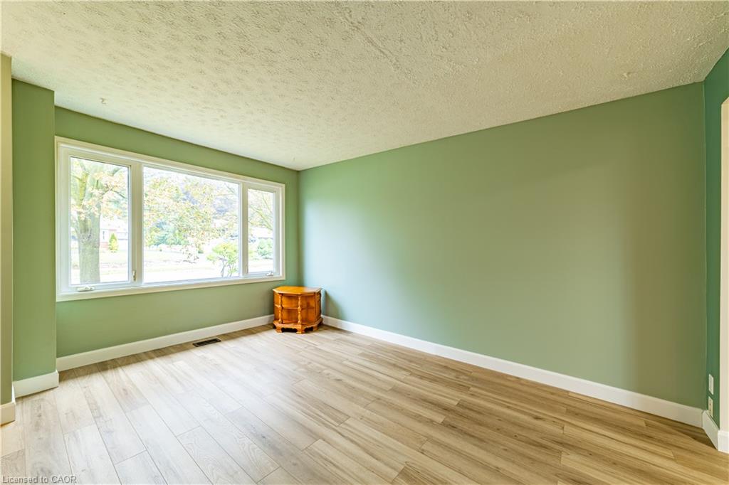 227 Fergus Avenue Property Photo 13