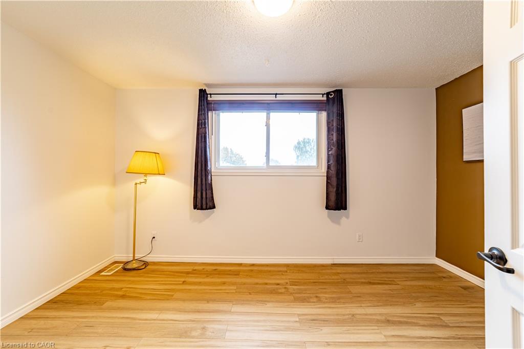 227 Fergus Avenue Property Photo 15