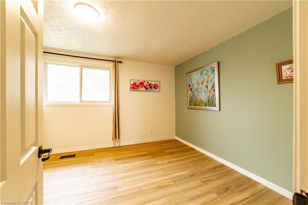 227 Fergus Avenue Property Photo 19