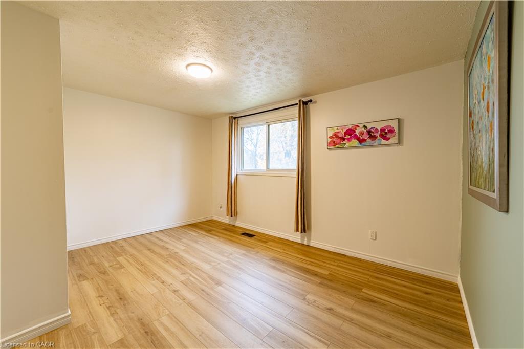 227 Fergus Avenue Property Photo 21