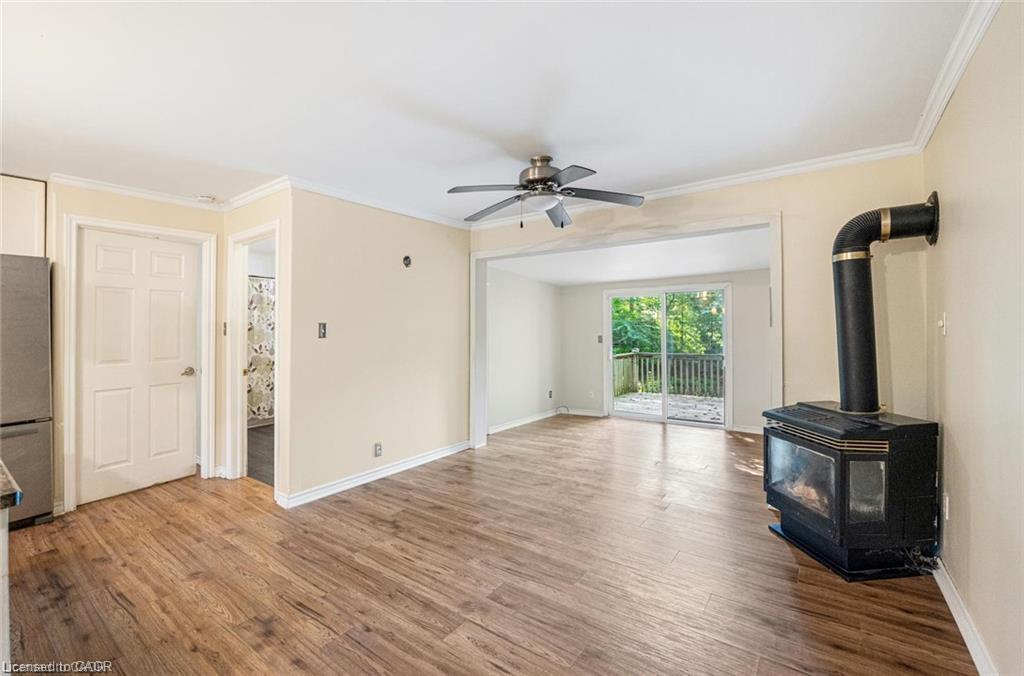 7465 East River Road Property Photo 13