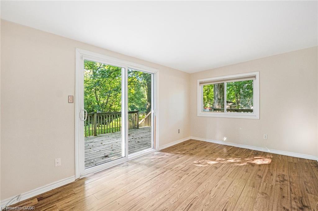 7465 East River Road Property Photo 16