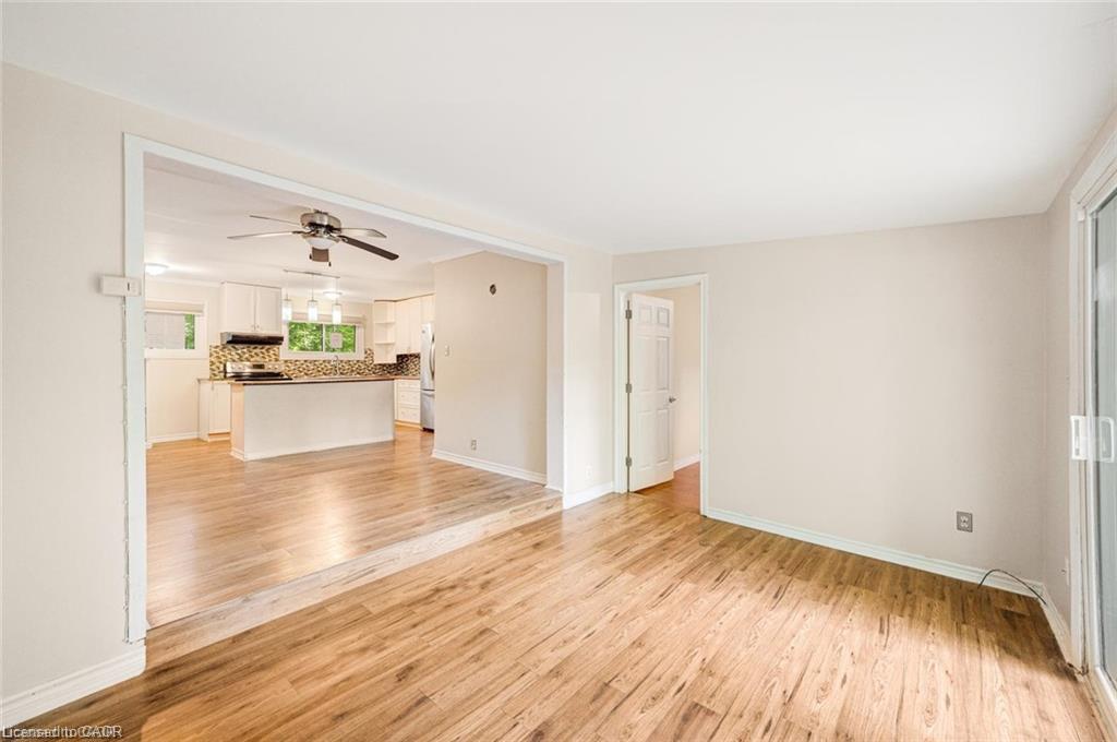 7465 East River Road Property Photo 17