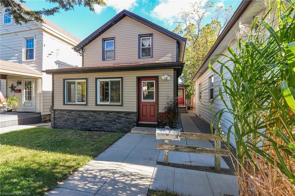 15 Adelaide Street Property Photo 2