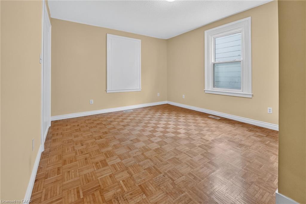 15 Adelaide Street Property Photo 10