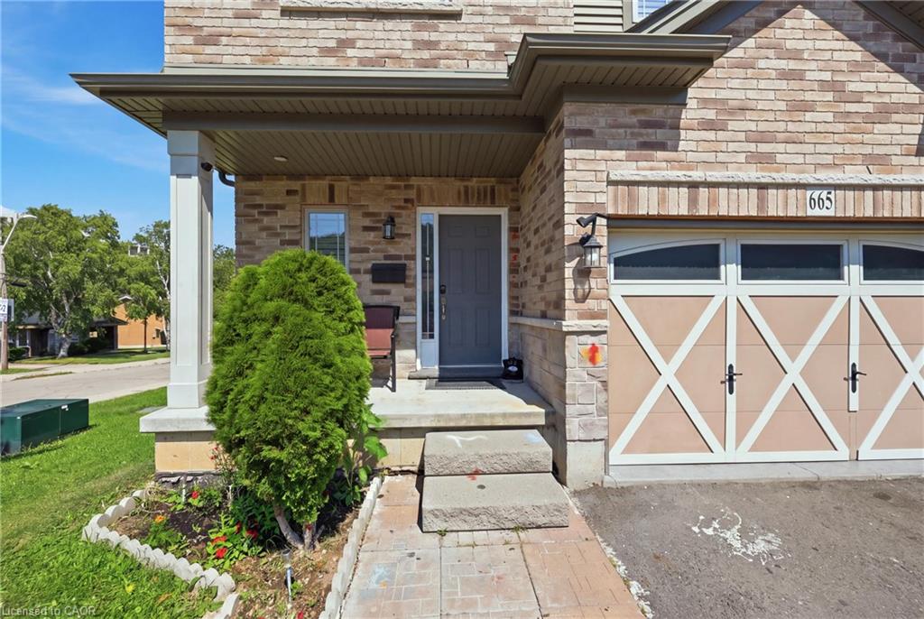 665 Greenhill Avenue Property Photo 3