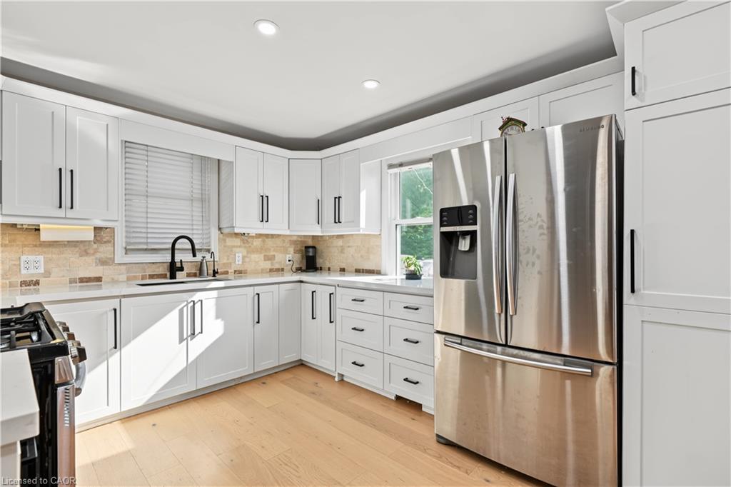 100 Montrose Avenue Property Photo 14