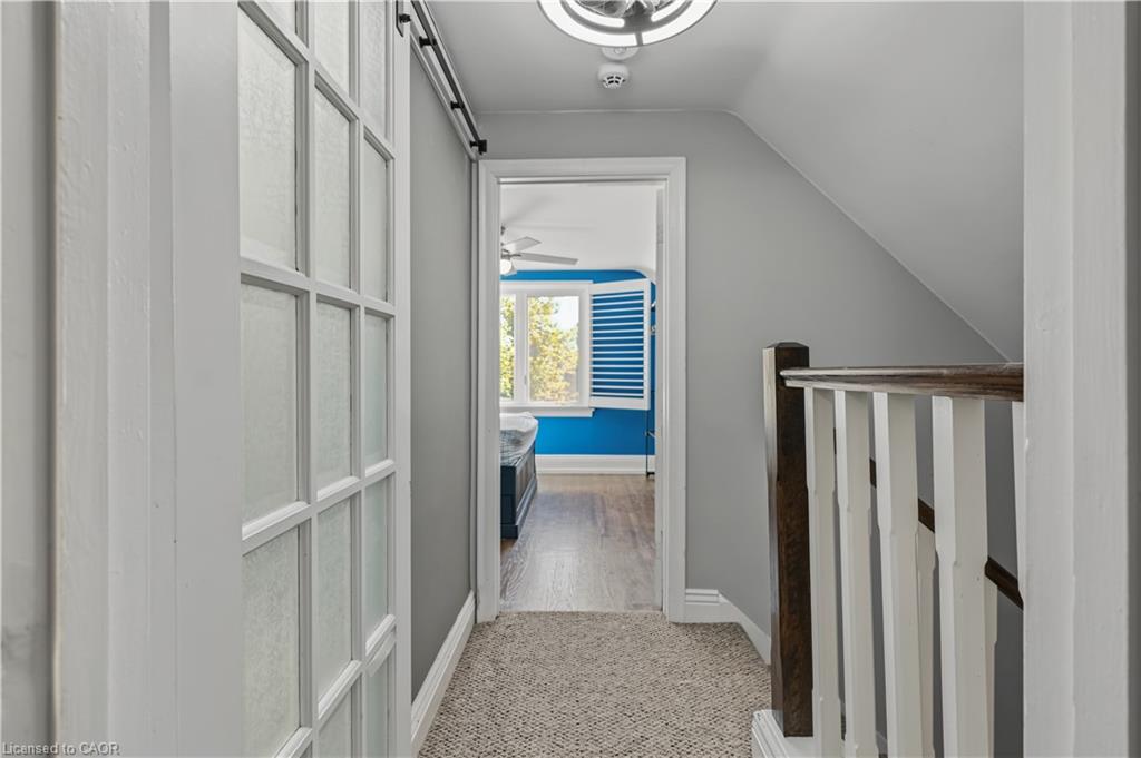 100 Montrose Avenue Property Photo 24