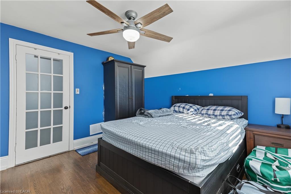 100 Montrose Avenue Property Photo 26