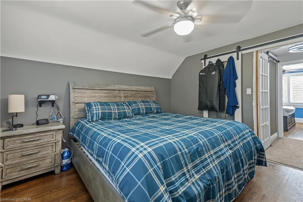 100 Montrose Avenue Property Photo 28