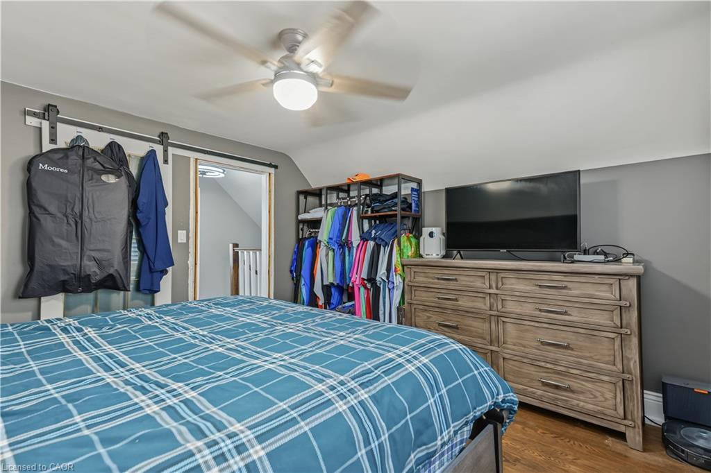 100 Montrose Avenue Property Photo 29
