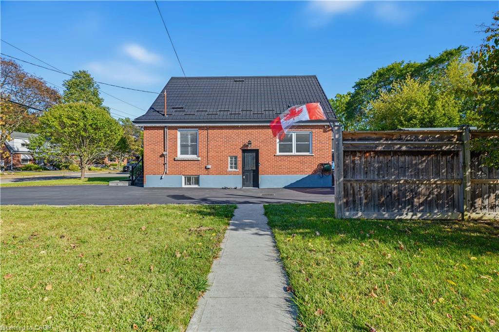 100 Montrose Avenue Property Photo 37
