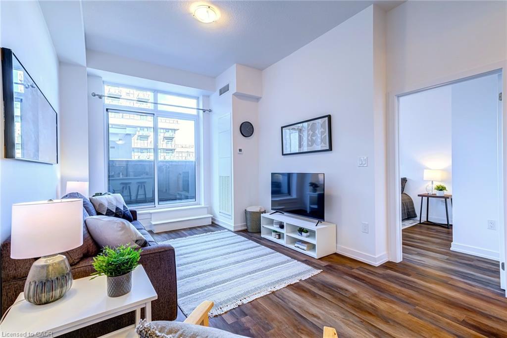 516-450 Dundas Street E Property Photo 4