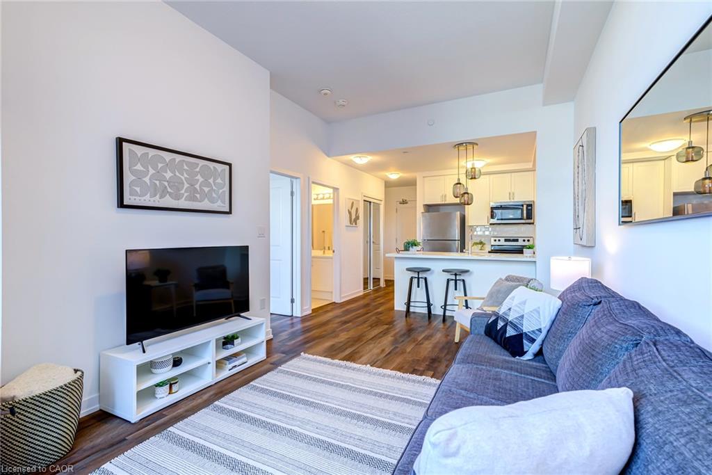 516-450 Dundas Street E Property Photo 6