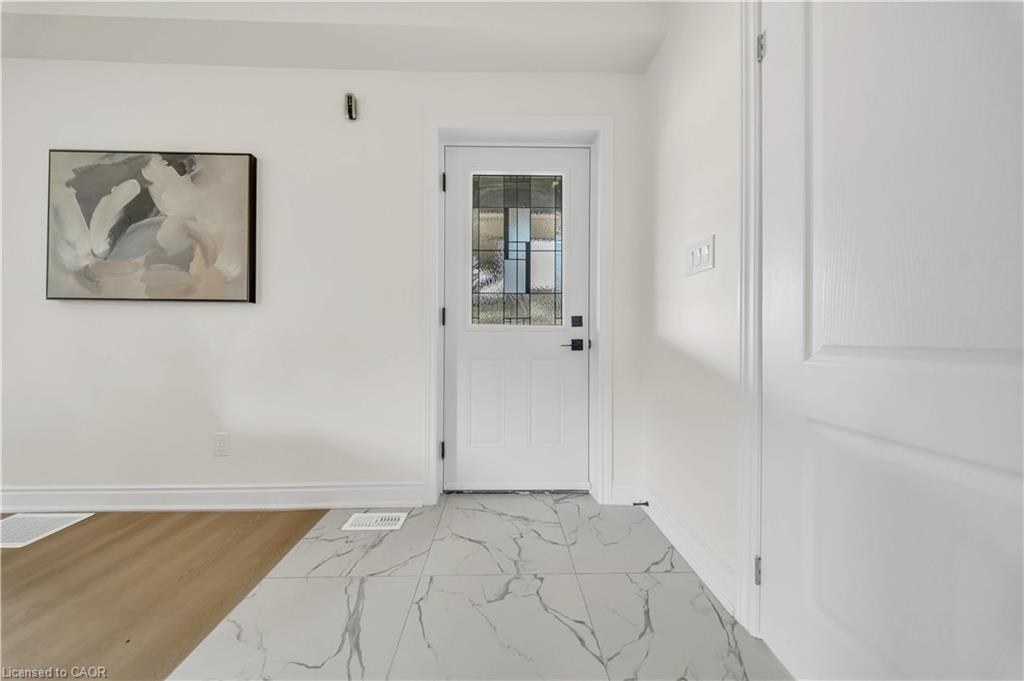 188 Courtland Avenue E Property Photo 6
